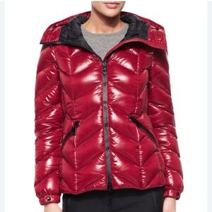 Moncler Badete Short Hooded Puffer Coat